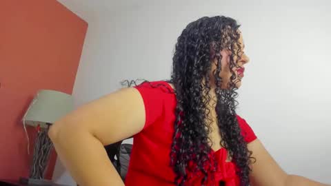 Y E R A  online show from 01-07-26, 11:45