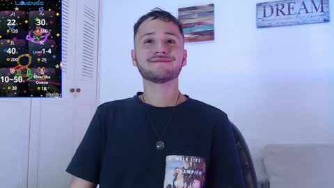 Snapshot of yerito_ chatting on 01-09-25, 07:40 Yero online show from 01-09-25, 07:40