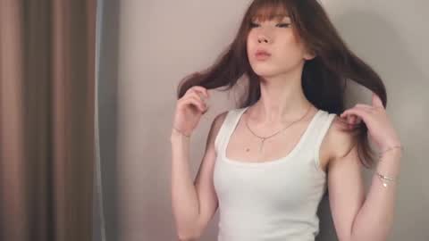 Snapshot of yerquinney chatting on 05-23-26, 09:46 Rin online show from 05-23-26, 09:46