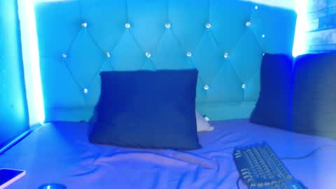 yesamin_stone18 online show from 04-19-26, 06:21