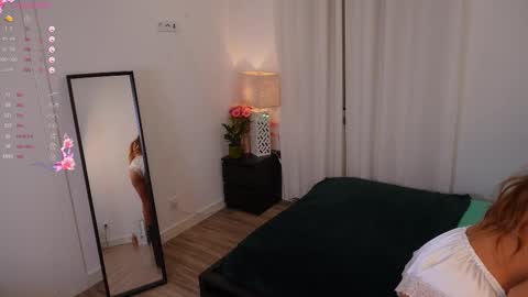 Snapshot of yess_kiki chatting on 10-05-25, 07:28 Kiki online show from 10-05-25, 07:28