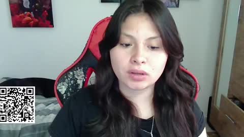 yessica_gomez01 online show from 04-13-26, 10:37
