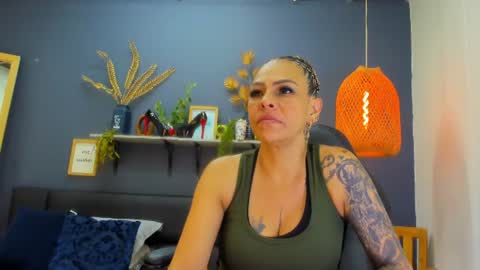 Snapshot of yessika_parker chatting on 07-19-26, 08:40 yessika_parker online show from 07-19-26, 08:40