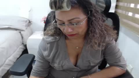 Snapshot of yessilatin chatting on 07-09-26, 09:52 jessy online show from 07-09-26, 09:52