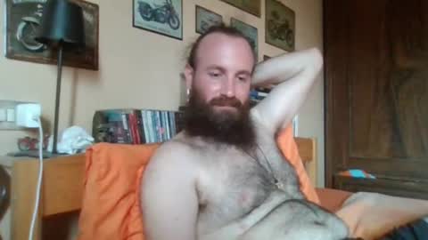Snapshot of yeti_92 chatting on 06-25-26, 04:22 yeti_92 online show from 06-25-26, 04:22