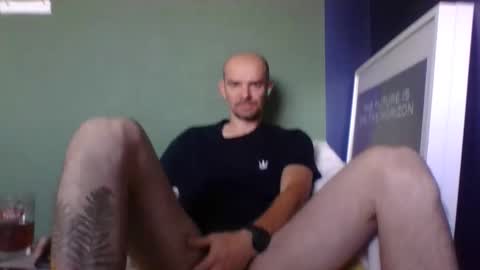 Snapshot of yewloo chatting on 09-28-25, 06:30 yewloo online show from 09-28-25, 06:30