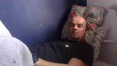 Snapshot of yewloo chatting on 11-05-25, 08:25 yewloo online show from 11-05-25, 08:25