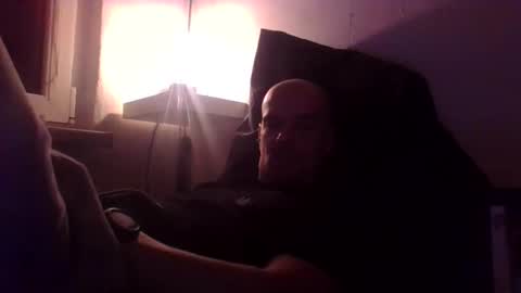 Snapshot of yewloo chatting on 11-19-25, 03:45 yewloo online show from 11-19-25, 03:45