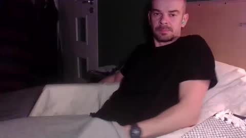 Snapshot of yewloo chatting on 11-26-25, 03:35 yewloo online show from 11-26-25, 03:35