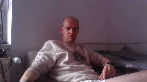 Snapshot of yewloo chatting on 02-08-26, 09:34 yewloo online show from 02-08-26, 09:34