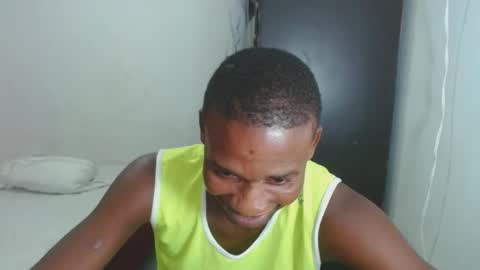 Snapshot of yeycom_hot07 chatting on 03-05-25, 09:59 yeycom_hot07 online show from 03-05-25, 09:59