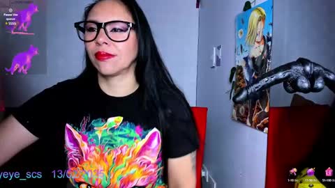 Snapshot of yeye_scs chatting on 02-13-25, 12:11 Luna online show from 02-13-25, 12:11