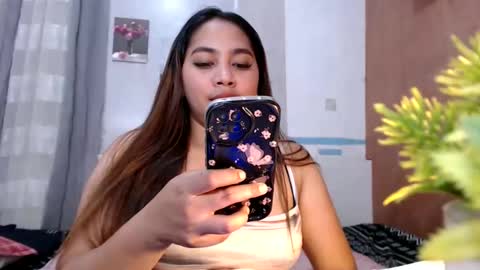 Snapshot of yhang_slut chatting on 02-09-25, 08:44 yhang_slut online show from 02-09-25, 08:44