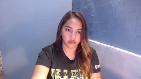 Snapshot of yhang_slut chatting on 03-10-26, 01:21 yhang_slut online show from 03-10-26, 01:21