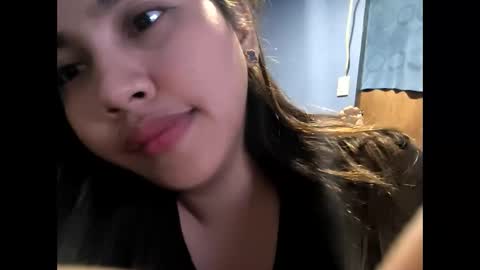 Snapshot of yhang_slut chatting on 03-13-26, 05:19 yhang_slut online show from 03-13-26, 05:19