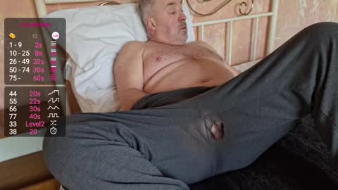 Snapshot of yifella chatting on 02-05-25, 10:41 yifella online show from 02-05-25, 10:41