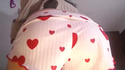 Yiny online show from 03-07-25, 04:46