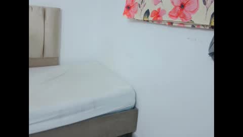 yizz_laan online show from 02-25-26, 07:18