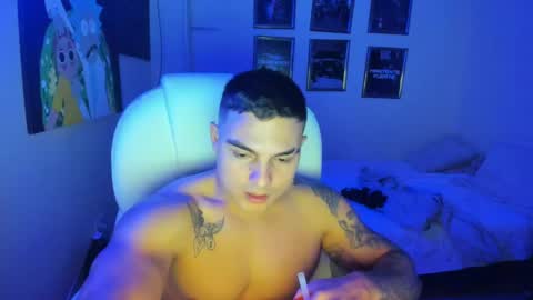 Snapshot of yker18 chatting on 01-02-25, 06:07 yker online show from 01-02-25, 06:07