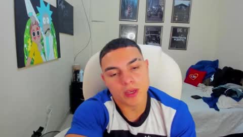 Snapshot of yker18 chatting on 01-29-25, 06:50 yker online show from 01-29-25, 06:50