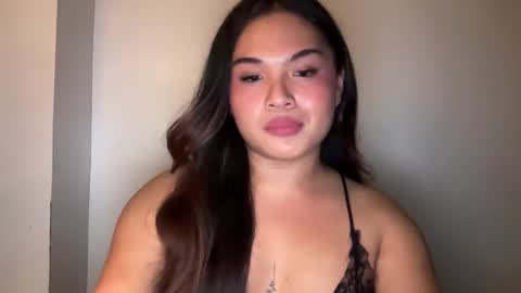 yllana love online show from 04-26-26, 01:25