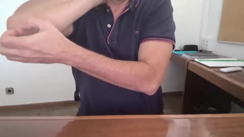 Snapshot of yo47 chatting on 10-30-25, 02:51 Yo47 online show from 10-30-25, 02:51