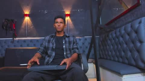 Snapshot of yoel_blessed chatting on 06-07-26, 12:20 Yoel online show from 06-07-26, 12:20