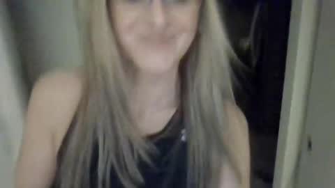 Snapshot of yogabuttttttt chatting on 03-18-26, 04:26 yogabuttttttt online show from 03-18-26, 04:26
