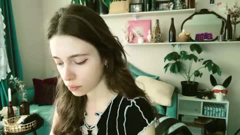 Snapshot of yoka_paradoxxx chatting on 05-25-26, 06:19 yoka_paradoxxx online show from 05-25-26, 06:19
