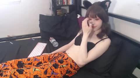 Snapshot of yokaigirl chatting on 10-11-25, 06:28 Yokai Girl online show from 10-11-25, 06:28