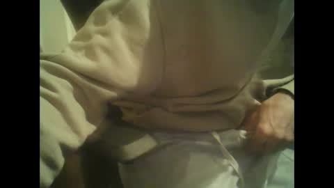 Snapshot of yokaxondoo chatting on 12-25-24, 05:37 yokaxondoo online show from 12-25-24, 05:37