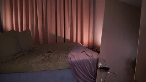 Yoko online show from 04-08-26, 06:02