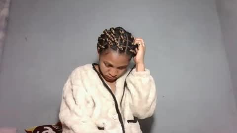 Snapshot of yolandrina05 chatting on 09-24-25, 05:16 yolandrina05 online show from 09-24-25, 05:16