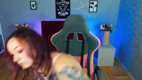 Yolandi-Foun online show from 11-06-25, 12:06