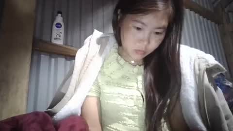 yongmi_ online show from 11-24-25, 06:18