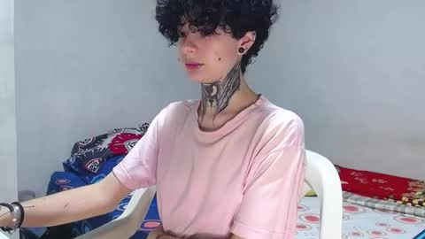 Little Mike Independent model online show from 11-11-25, 03:28