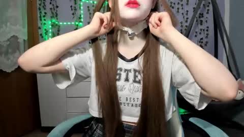 yoonhee_ki online show from 03-26-26, 03:28