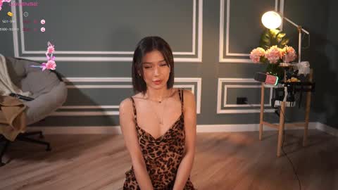 Mika online show from 02-12-25, 03:16