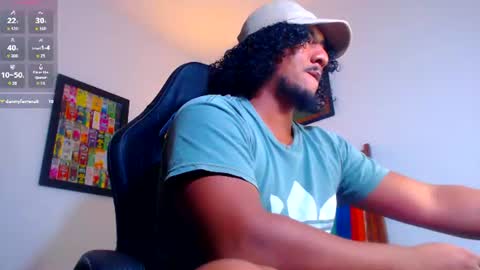 Snapshot of yosoy_enzo2020 chatting on 07-11-26, 04:59 Enzo online show from 07-11-26, 04:59
