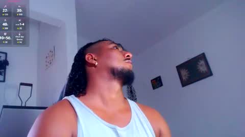 Snapshot of yosoy_enzo2020 chatting on 07-20-26, 10:34 Enzo online show from 07-20-26, 10:34