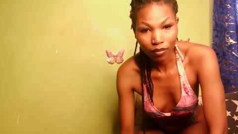 Snapshot of yosweetslut chatting on 04-20-26, 10:18 Sweetkitty online show from 04-20-26, 10:18