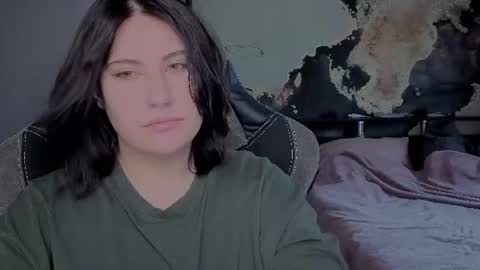 Snapshot of you_lika chatting on 06-15-26, 02:14 Lika online show from 06-15-26, 02:14
