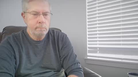 Colorado Guy Straight online show from 02-09-25, 06:26