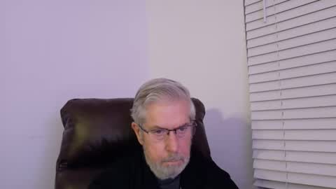 Colorado Guy Straight online show from 09-21-25, 11:34