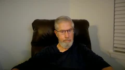 Colorado Guy Straight online show from 10-18-25, 03:31