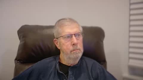 Colorado Guy Straight online show from 11-28-25, 01:03