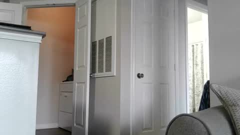 Snapshot of youneverknowimight2 chatting on 03-24-26, 06:13 kindahorny online show from 03-24-26, 06:13