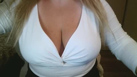 Maria Love online show from 02-03-26, 06:40