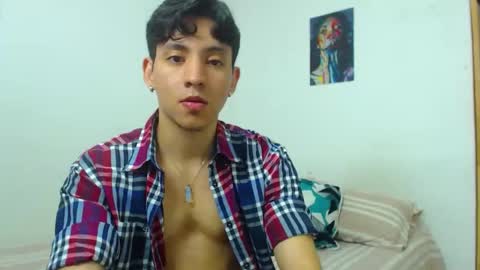 Snapshot of your_boy_hot chatting on 05-12-26, 11:40 your boy online show from 05-12-26, 11:40
