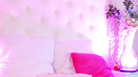 Snapshot of your_bustygirl chatting on 06-16-26, 08:44 your_bustygirl online show from 06-16-26, 08:44